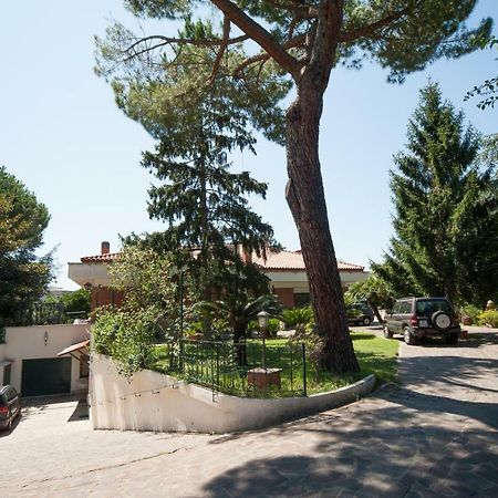 Mons Aureus Resort Roma Exterior foto