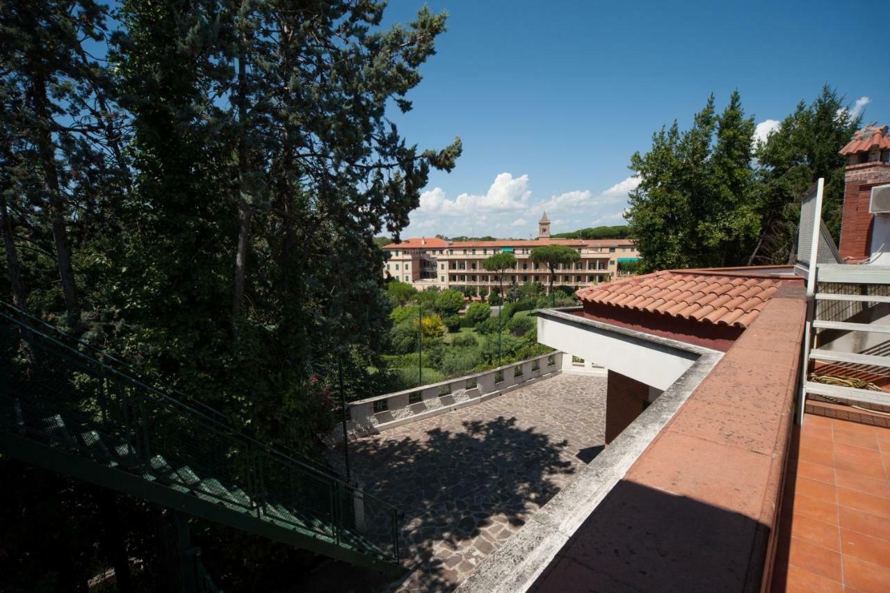 Mons Aureus Resort Roma Exterior foto